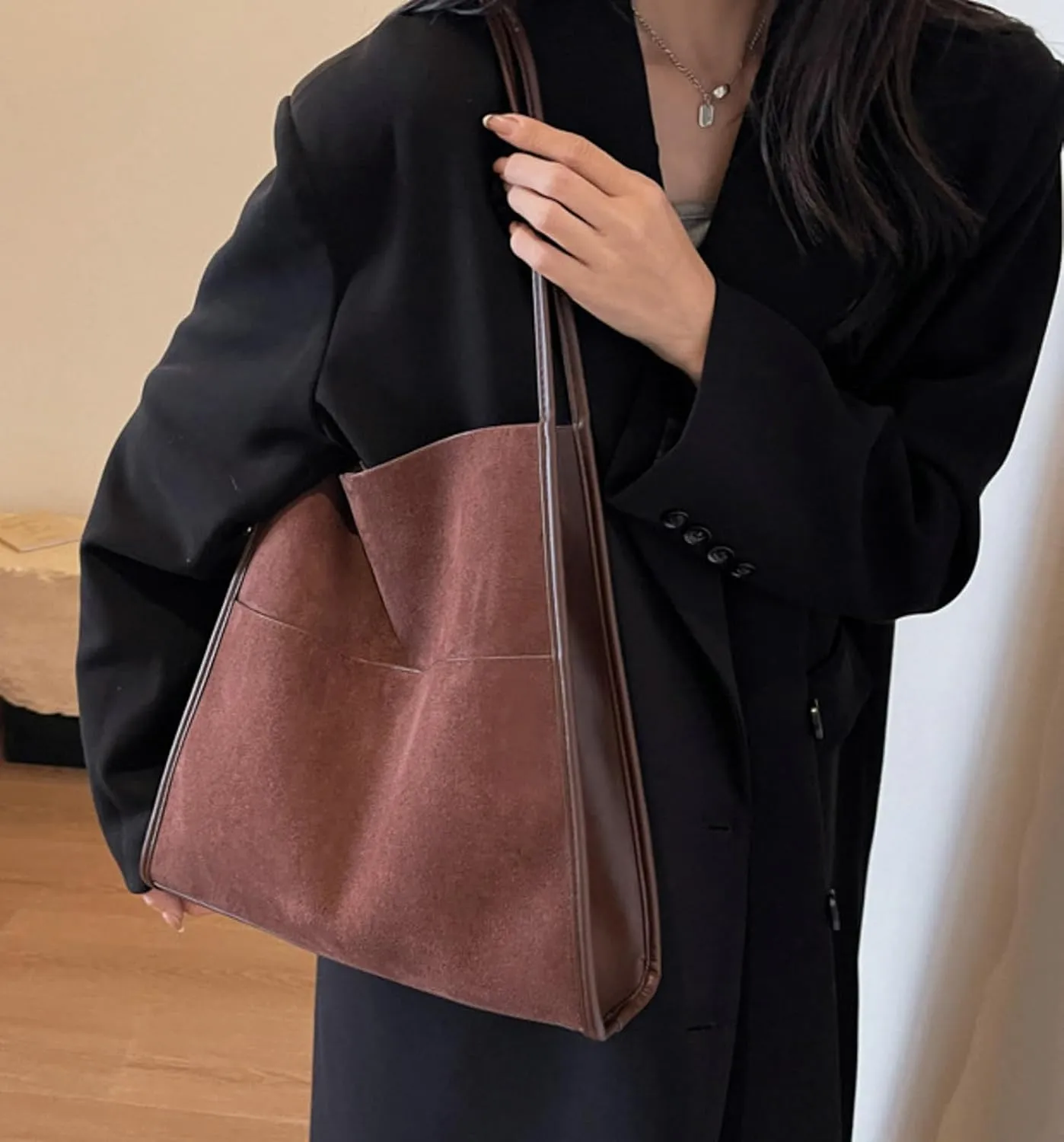 2024 Fall Women Suede PU Leather Tote Bag Large Capacity Shoulder Bag Vintage Bucket Bag with Pouch for Work Daily Use