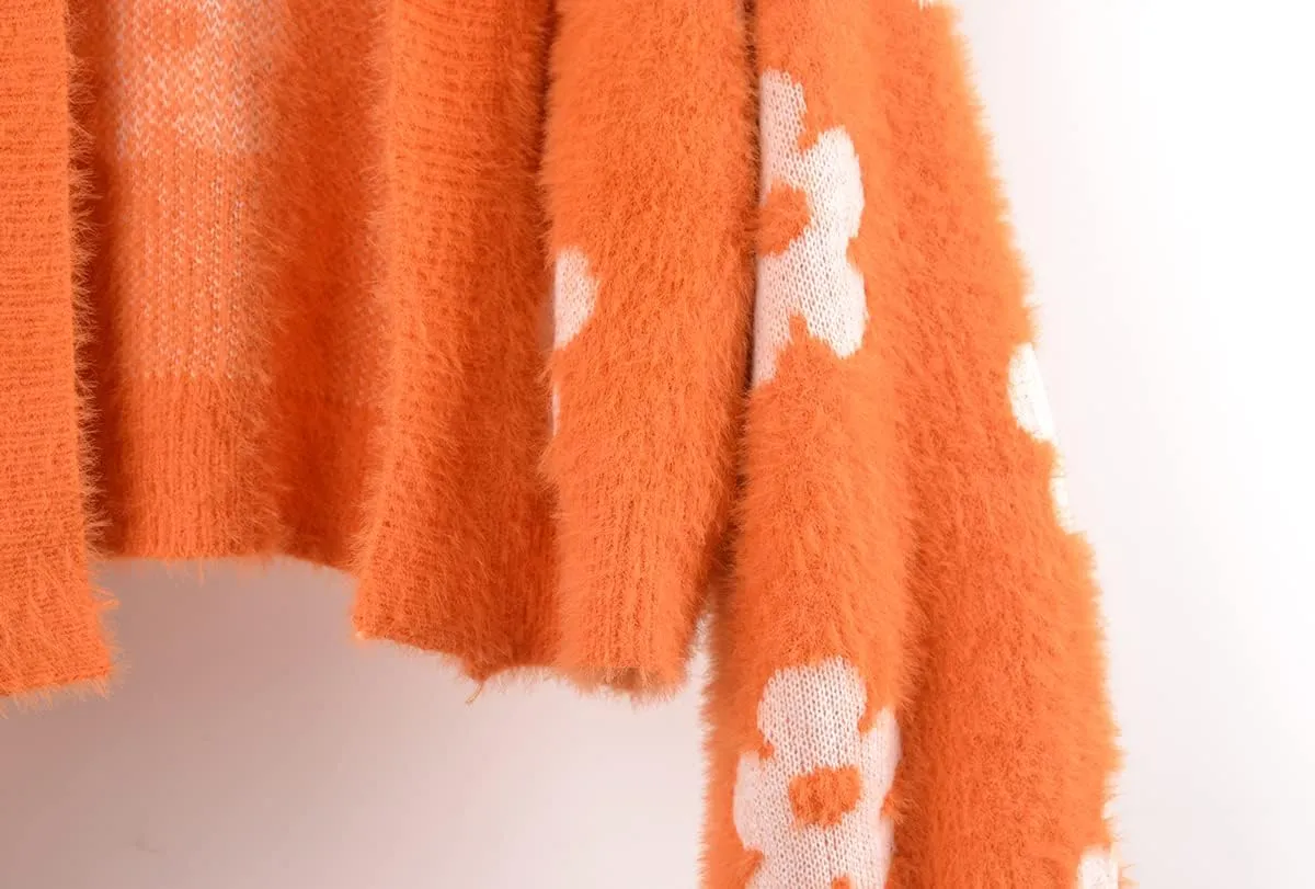 chouyatou Women's Fuzzy Daisy Printed Cropped Cardigan Open Front Jacquard Knit Sweater Tops