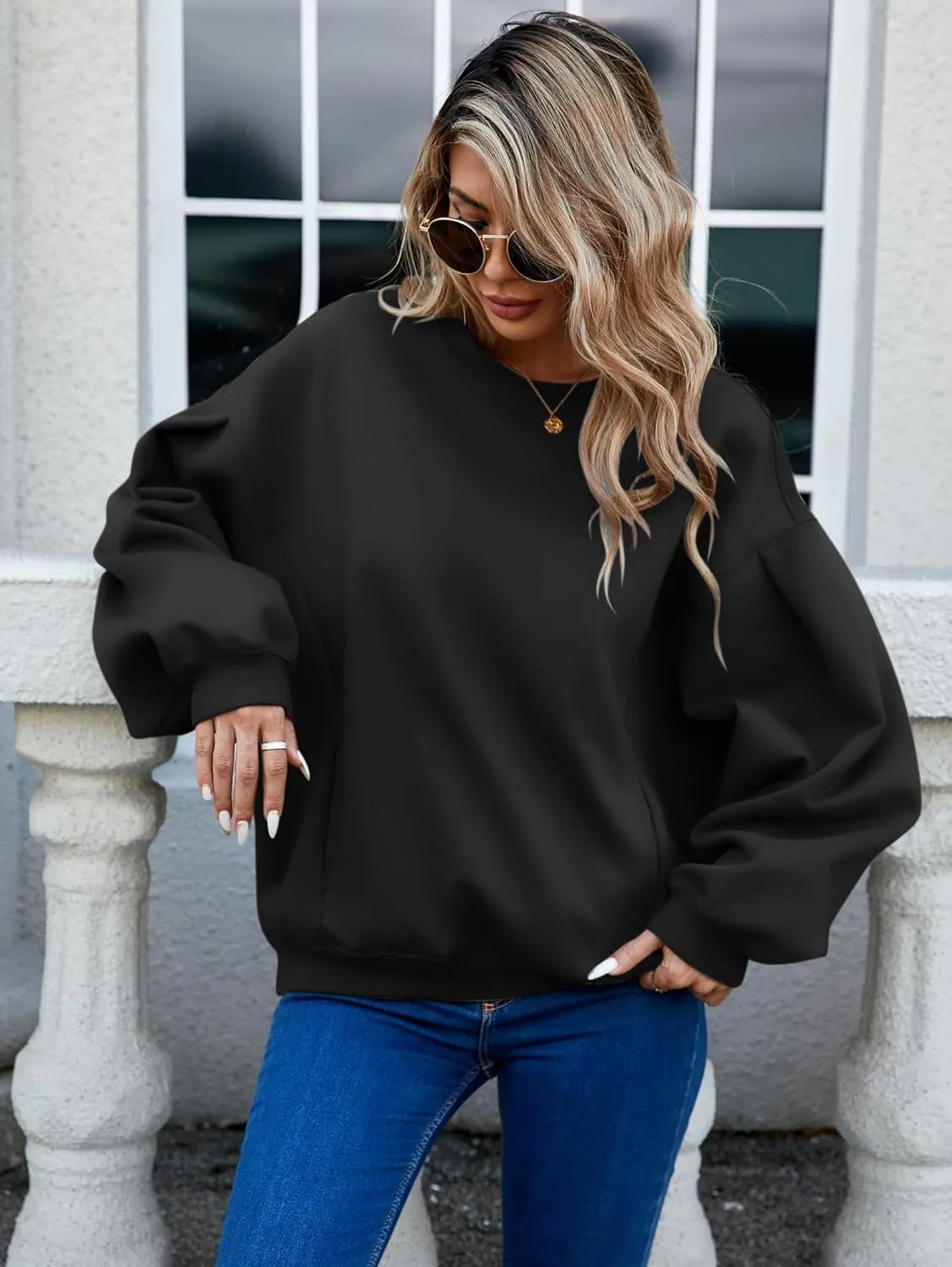 Famulily Womens Long Sleeve Crew Neck Sweatshirts Fleece Lined Pullover Tops with Side Pockets