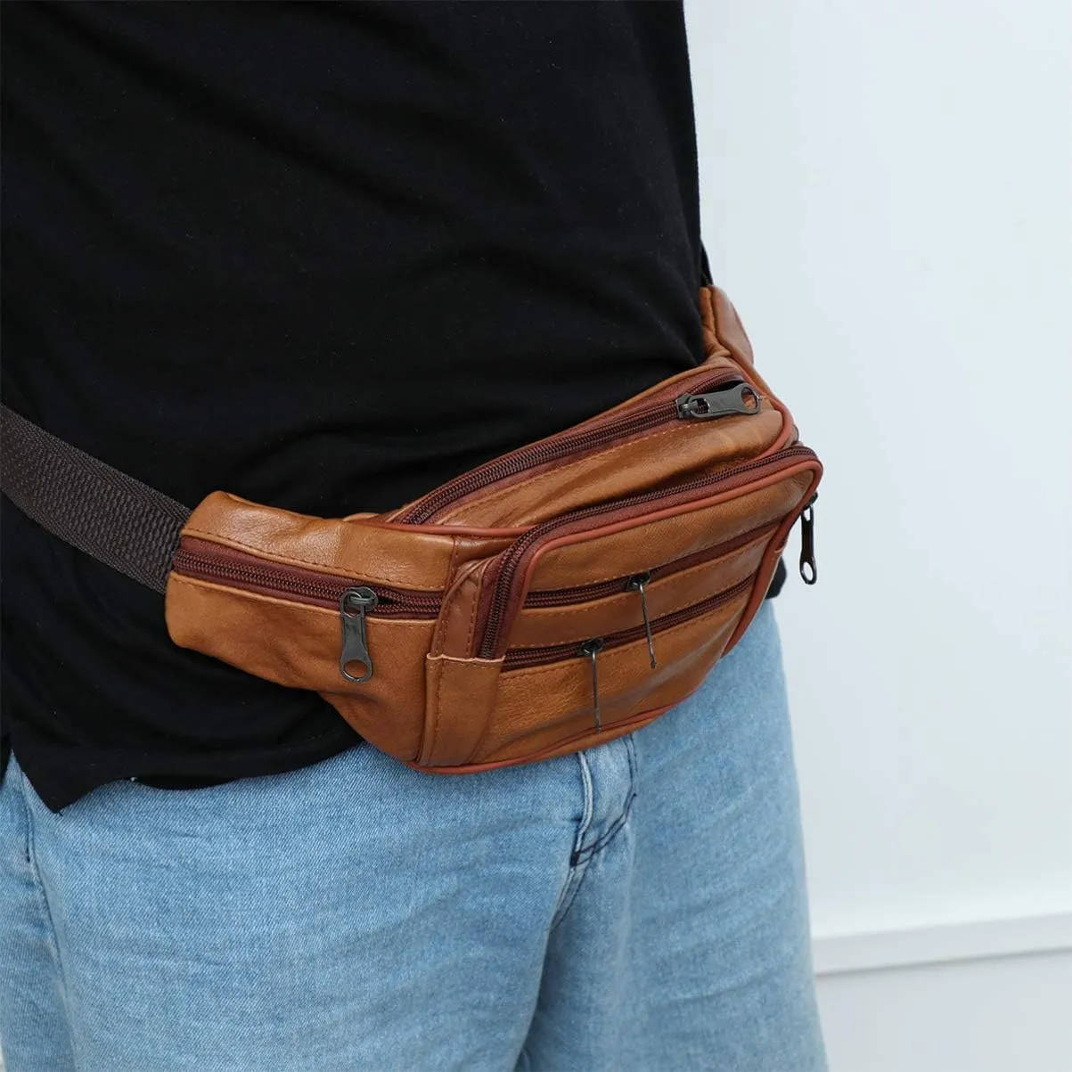 Fanny Pack Leather Waist Bag Fashion Men Waist Pack Wallet for Outdoor Travel Daily Use, Brown