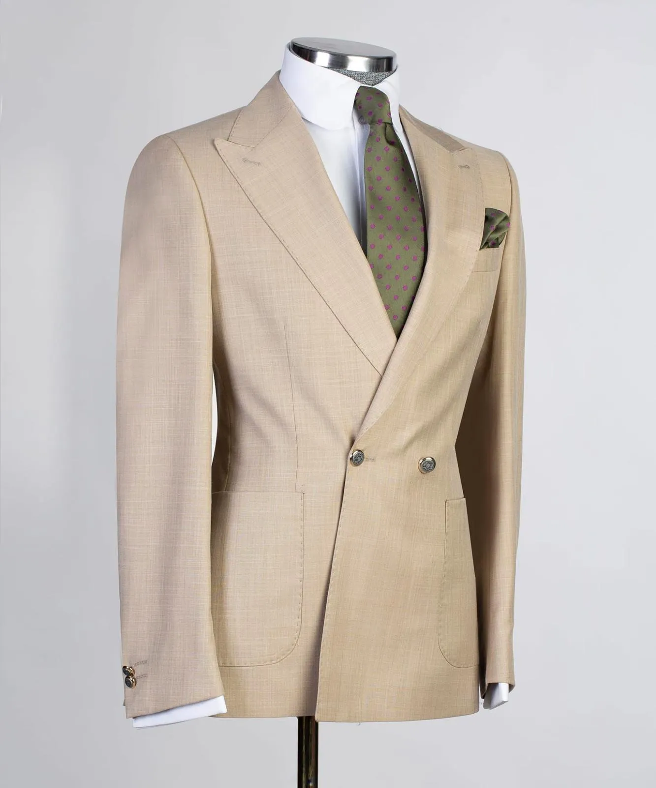 Gareth Champagne Double Breasted Peak Lapel Stylish Prom Men’s Suits