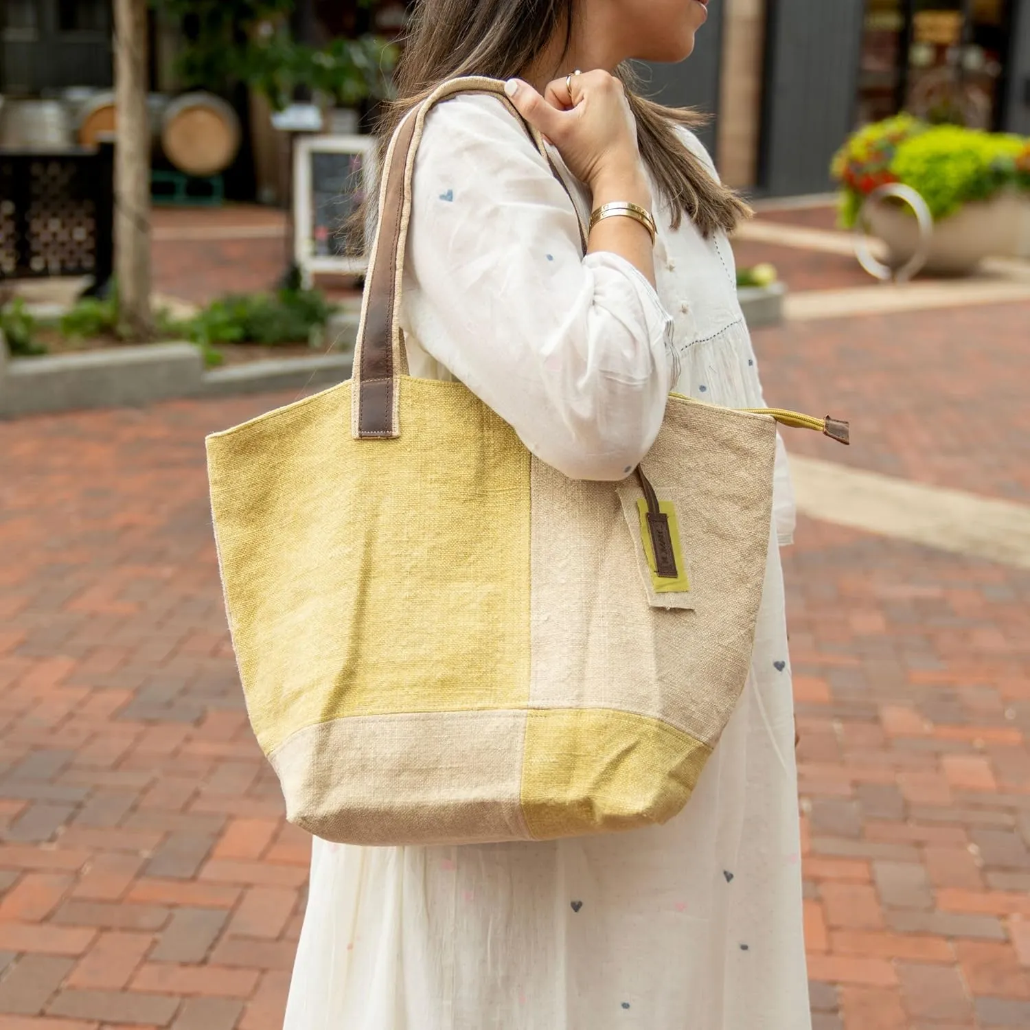 KomalC Two-Tone Jute & Leather Tote for Women, Stylish, Sustainable, Perfect for Daily Use, Shopping, Work and Casual Outings