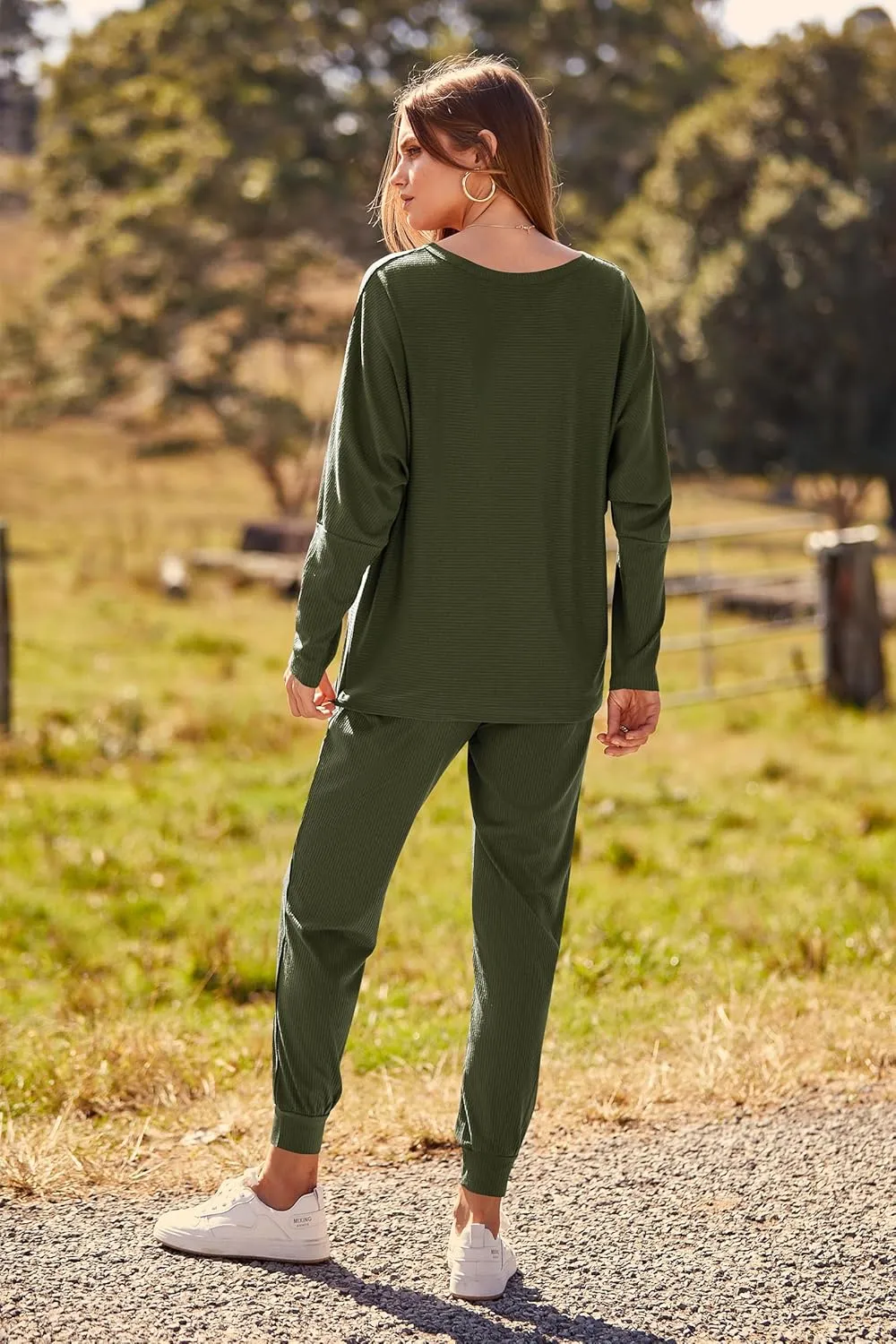 PRETTYGARDEN Women's Fall 2 Piece Outfits Fashion Sweatsuit Long Sleeve Pullover Pants Ribbed Spring Matching Lounge Set