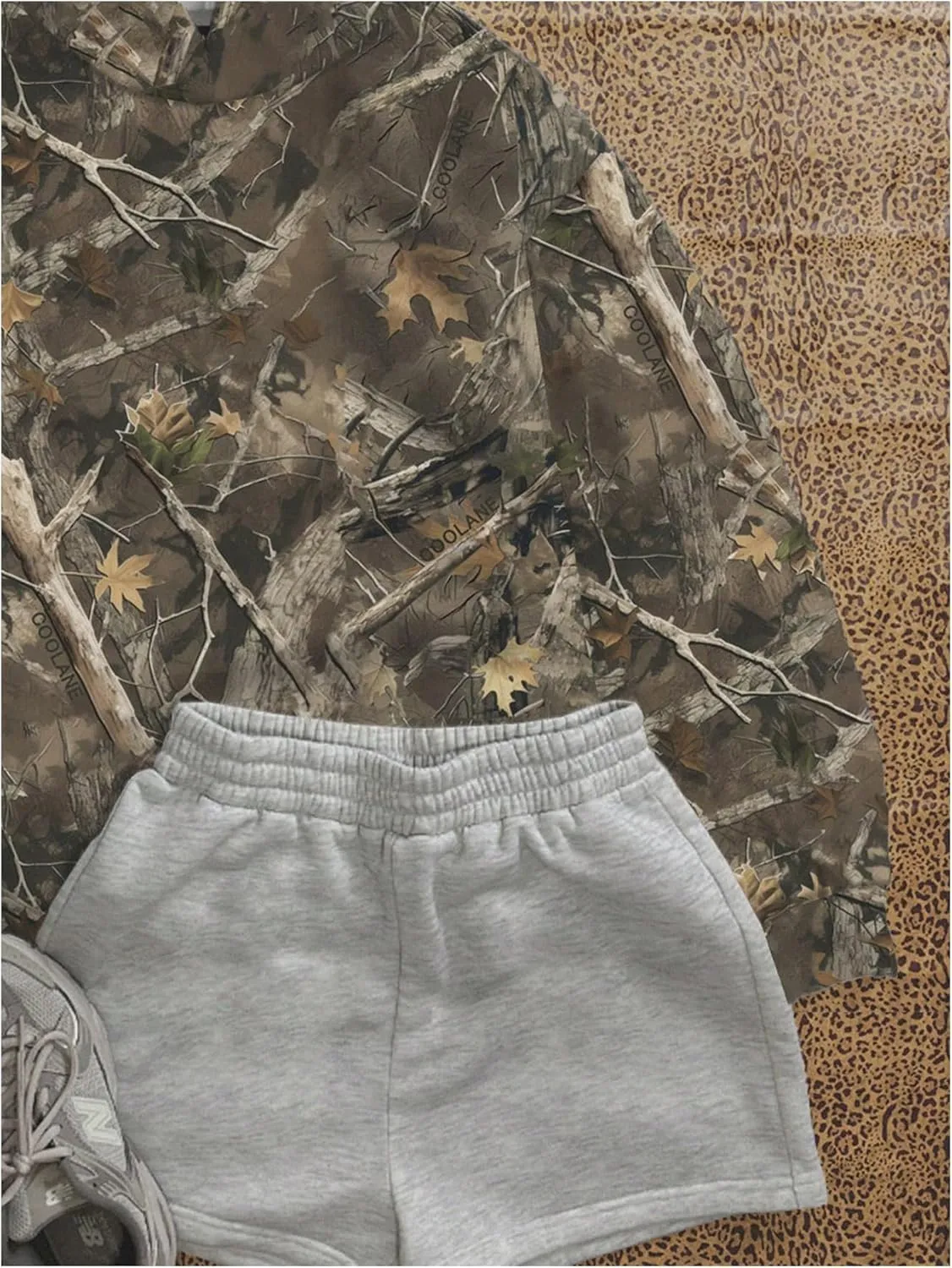 SOLY HUX Women's Camo Hoodie Long Sleeve Maple Leaf Print Hooded Sweatshirt Pullover Tops