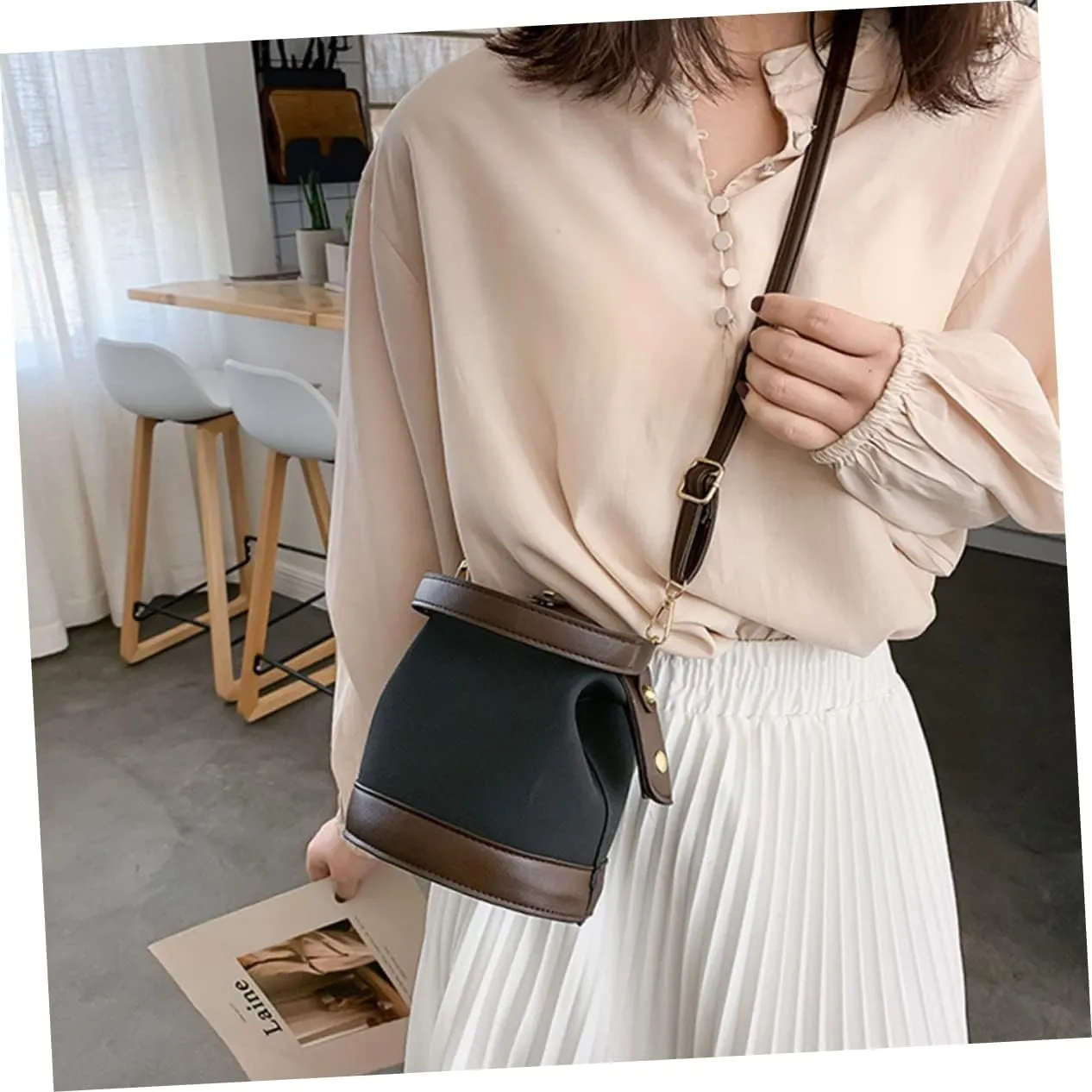 TENDYCOCO Elegant Frosted Grain Women's Tote Bag Purse Lightweight Messenger Bag for Women Stylish Shoulder Bag Rivet Design Daily Use Black