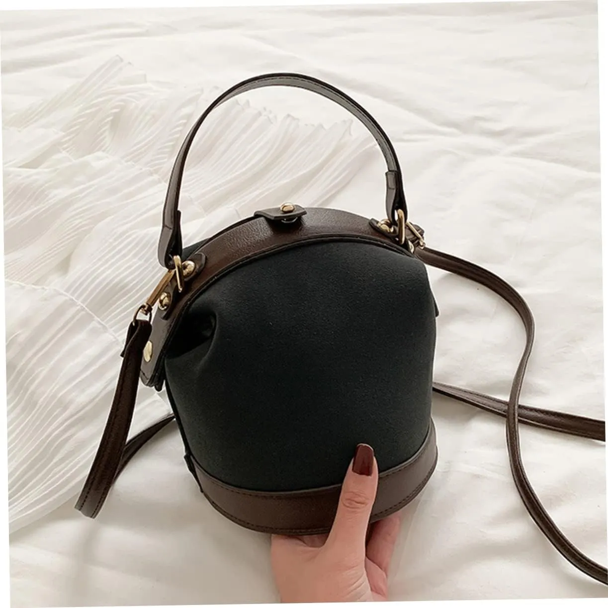 TENDYCOCO Elegant Frosted Grain Women's Tote Bag Purse Lightweight Messenger Bag for Women Stylish Shoulder Bag Rivet Design Daily Use Black