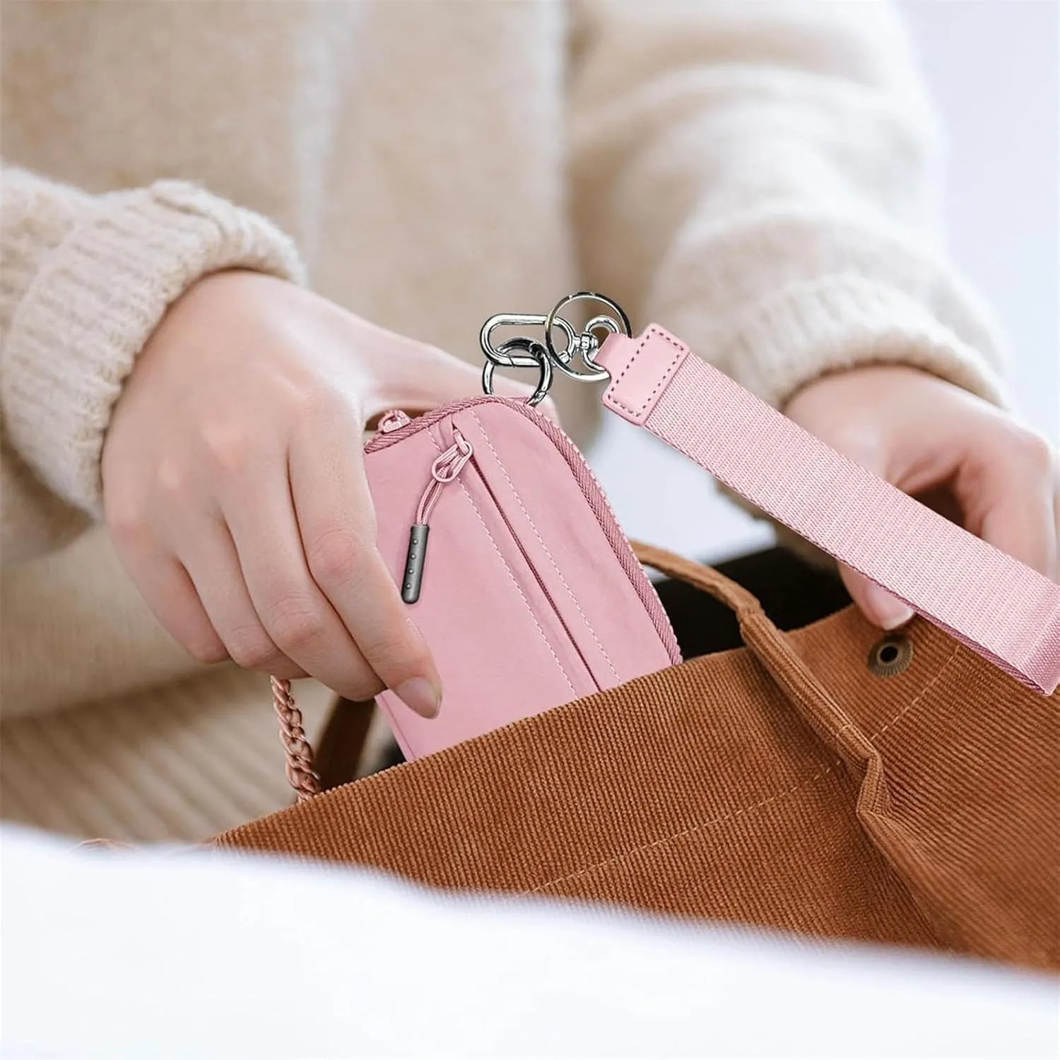 The Iris' Wallet 2nd Gen, Iris Wallet, Iris Wristlet Wallets for Women, Keychain Wristlet Wallet, The Iris Keychain Wristlet Wallet Card Case with Id Window (Green)
