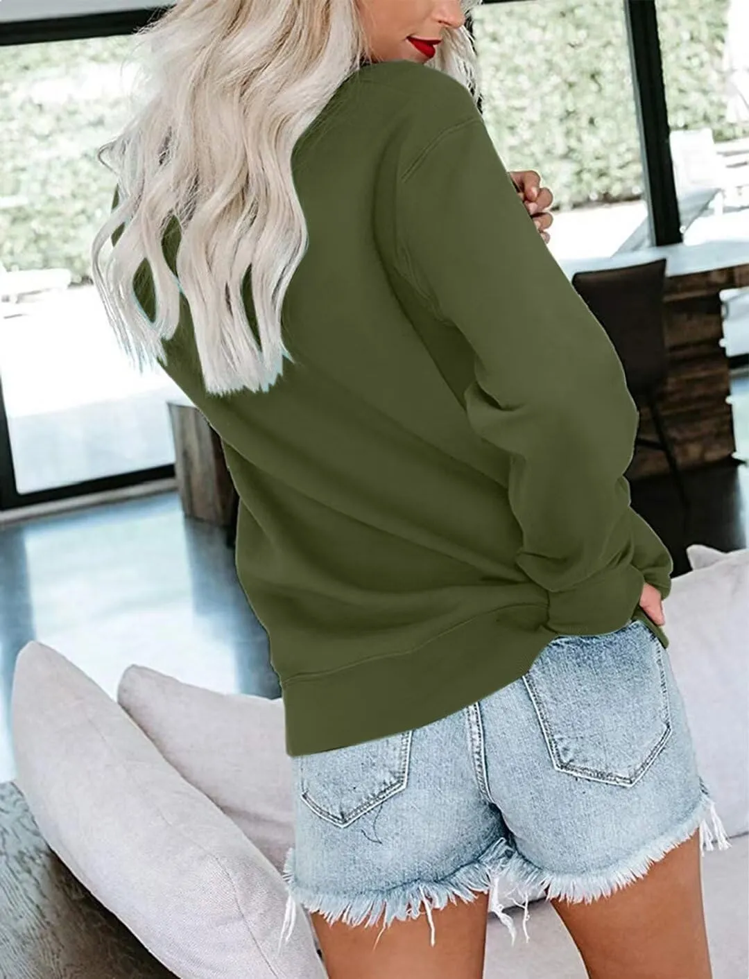 Womens Long Sleeve Sweatshirts Casual Crewneck Cute Pullover Tops Lightweight Sweatshirt with Pocket 2025